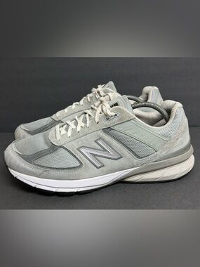 New Balance 990v5 Made In USA Men's Size 11 Extra Wide (4E) Sneakers Gray